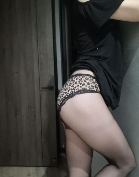 粗壮民工h泄欲黝黑h黄小婷_BD英语影视在线观看