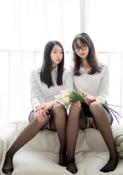 揉捏她饱满的双乳呻吟视频_BD电视剧在线观看