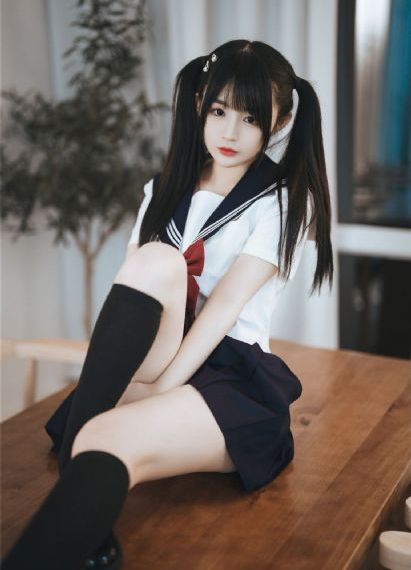 极度寒冷_十万网红美女美酱