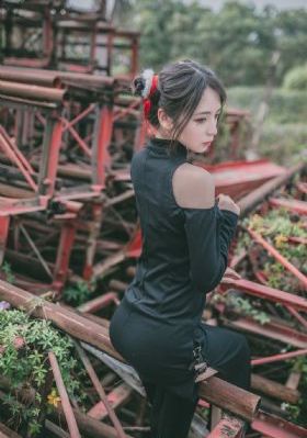 超时空男臣粤语版免费_720免费高清观看