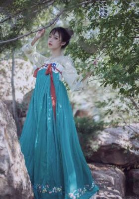 三年视频在线观看电影_中文字幕在线观看